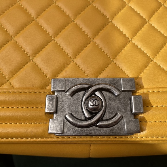 Chanel Boy Flap Bag Quilted Lambskin Old Medium - Picture 6 of 12
